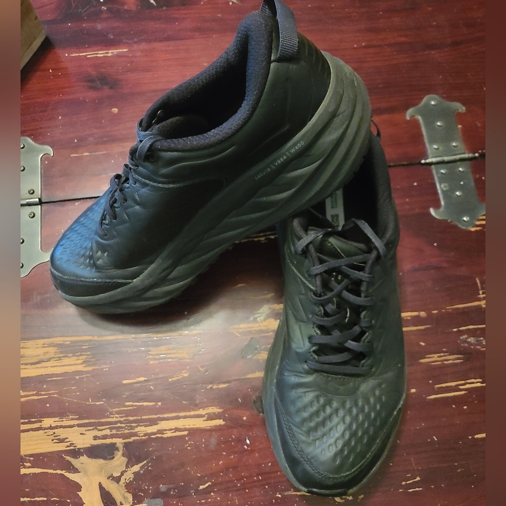 Hoka Bondi slip resistant SR